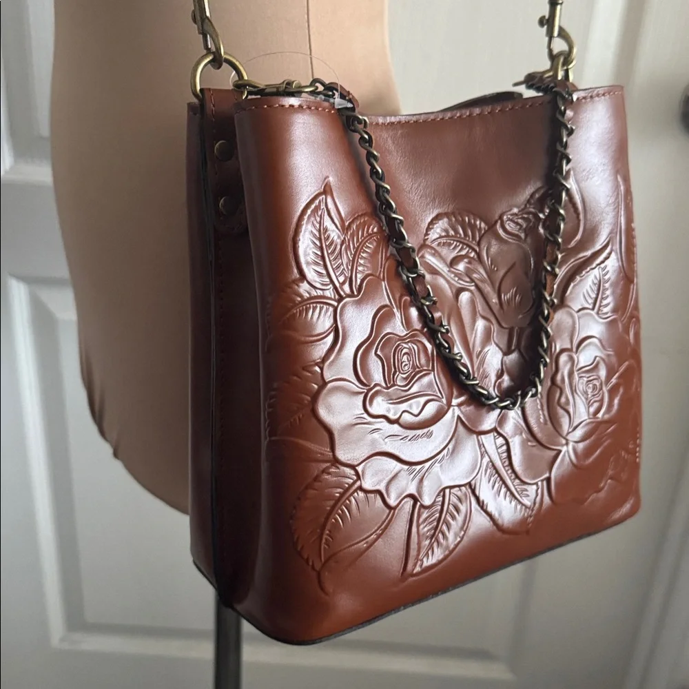 Patricia Nash Tooled Leather Ledra Bucket Crossbody Tote Handbag Tan